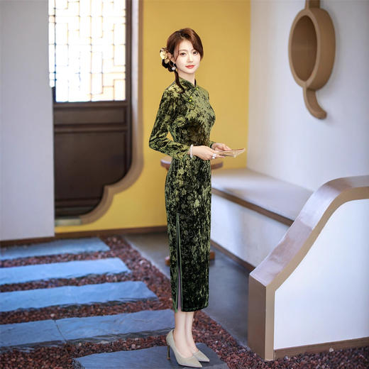 GX老上海复古中国风长款绿色旗袍2025秋冬款高级感女士宴会长袖旗袍 商品图1
