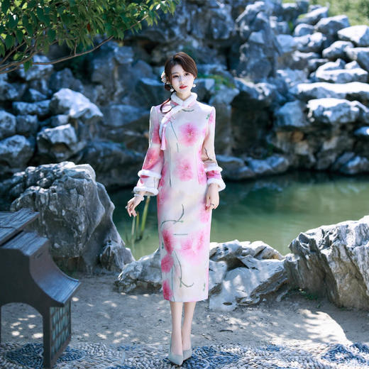 GX苏杭改良新中式长款加绒倒大袖旗袍2025秋冬款年轻少女款加厚旗袍 商品图1