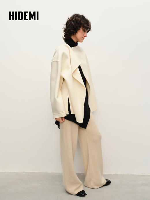 HIDEMI 美利奴羊毛双面呢不对称设计感翻领大衣 乳白色/黑色 商品图3