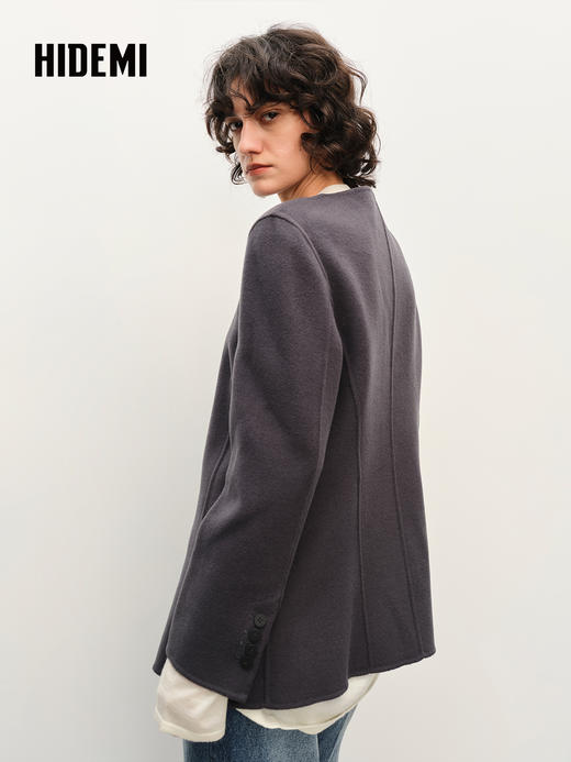 HIDEMI 雾霾灰蓝斗篷两件套式美利奴羊毛双面呢短款大衣 商品图3