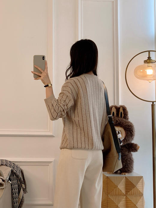 1027-3 百分百💯纯羊绒 BC松弛感落肩设计 珠片条纹 纯羊绒圆领针织衫 商品图8