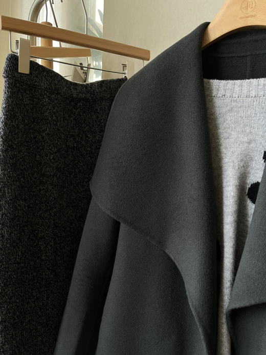 【气场之选】噢蜜ooomeooo大翻领10羊绒修身手工大衣 商品图9