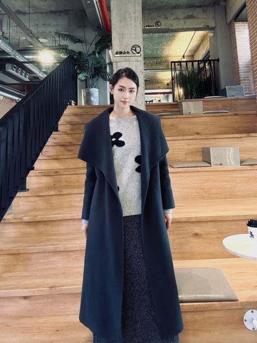 【气场之选】噢蜜ooomeooo大翻领10羊绒修身手工大衣 商品图3