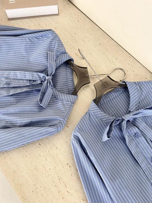 蓝色条纹蝴蝶结绑带衬衫 | 清新又显白，自带一种静谧的文艺感【3-5天发货】 商品图2