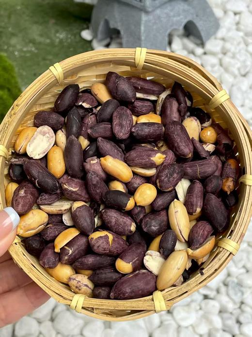 💰29.9抢5大袋【顶雅 五香黑花生米】配料表干净，花生仁➕食用盐➕花椒粉➕八角粉➕甘草➕小茴，咸酥香脆，越嚼越香🌿 🔴精选山东黑皮花生💪富含花青素和维生素 E，营养价值更高💯 商品图2