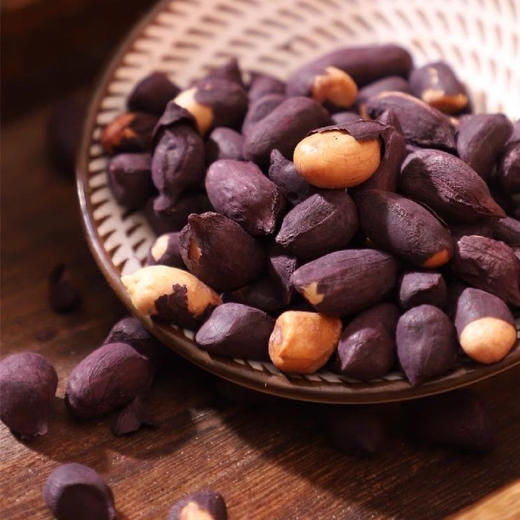 💰29.9抢5大袋【顶雅 五香黑花生米】配料表干净，花生仁➕食用盐➕花椒粉➕八角粉➕甘草➕小茴，咸酥香脆，越嚼越香🌿 🔴精选山东黑皮花生💪富含花青素和维生素 E，营养价值更高💯 商品图5