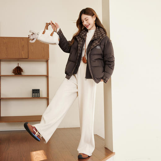 【年货节】熙世界假两件格纹拼接短款羽绒服女2025冬季新款白鸭绒面包服外套 商品图3