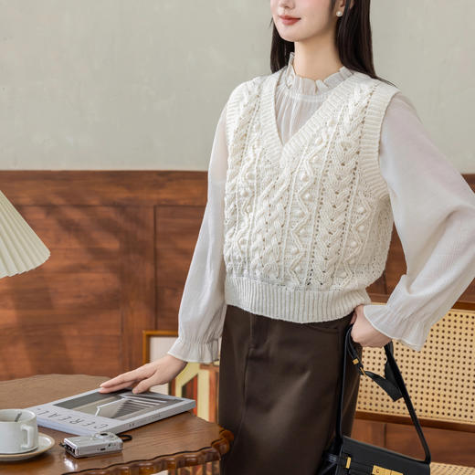 苏苏姐家胡桃羊毛背心手工diy钩针编织羊毛线毛线团衣服材料包 商品图1