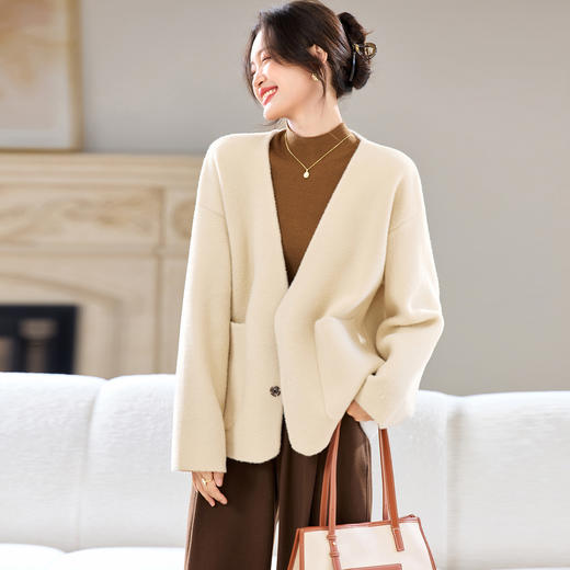 CC 310慵懒风V领针织开衫简约宽松显瘦外套上衣 商品图0