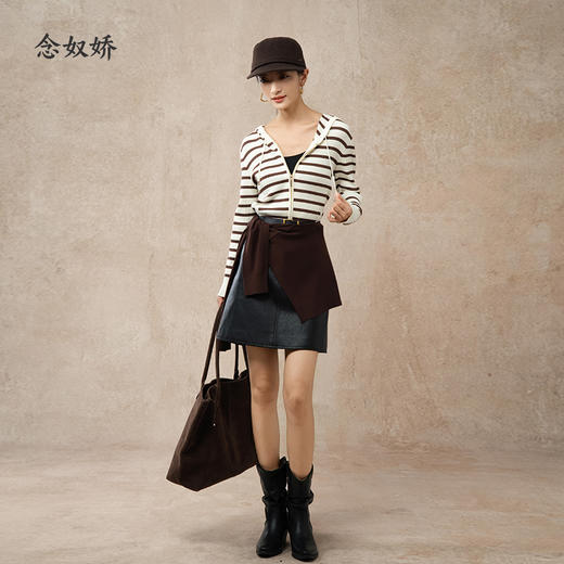 【商场同款】CNR5874  “高弹连帽拉链开衫” 可机洗的连帽开衫 休闲舒适 好穿好搭 米咖条纹 商品图7