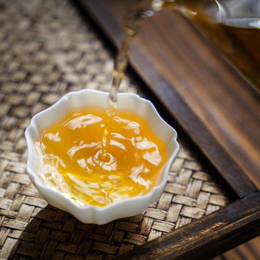 【那罕单株】严选核心茶地3棵大单株，2023年临沧那罕头春古树茶 100g*5饼/提 商品图3