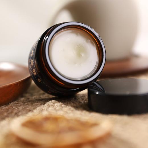 疯抢中！！【百年老字号·香港宝芝林出品】冻疮舒痒保健膏 精选12味草本精粹 天然成分持久滋润 秋冬必备 50g/2瓶装 商品图9