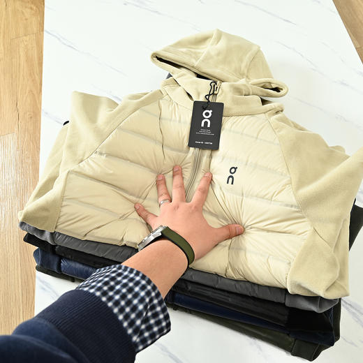 G615  昂跑25ss秋冬新款25ss秋冬新款男士连帽拼接摇粒绒羽绒服 商品图1