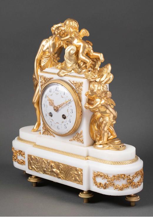 独角鹿西洋古董 19世纪法国出品维纳斯与丘比特主题铜鎏金精雕镶嵌白色大理石座钟烛台三件套 商品图1