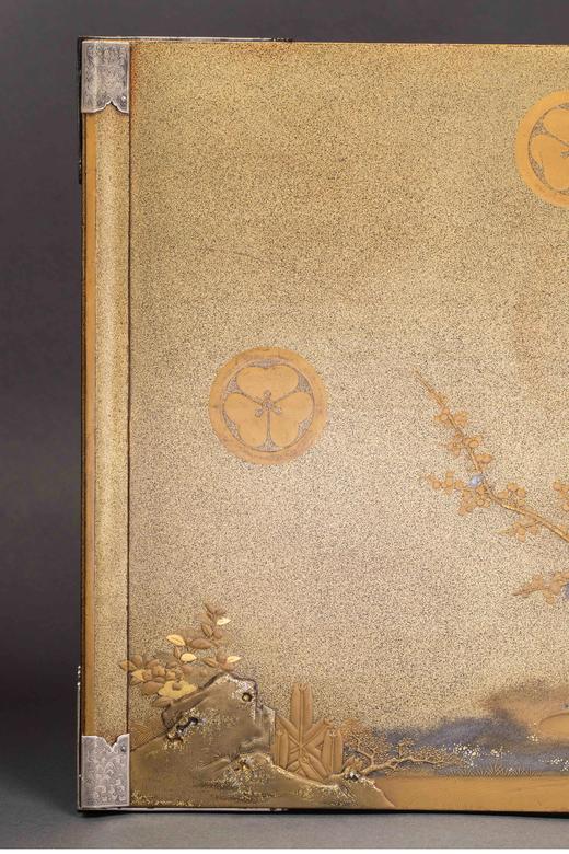 独角鹿西洋古董 19世纪日本明治时期出品湖畔松梅主题金漆莳绘写字台 商品图6