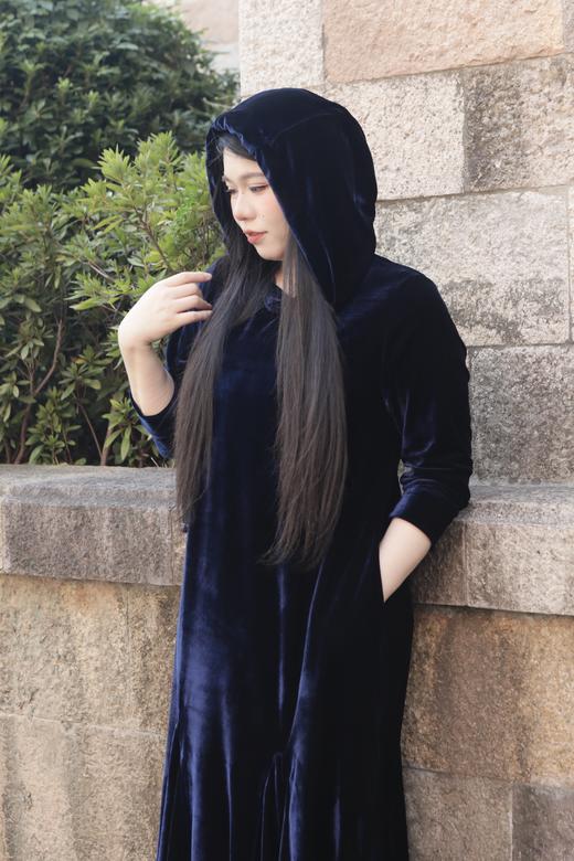 现货，今天发货【丝绒蓝宝石 鱼尾连衣裙】正码正拍！【模特身高168，体重150，穿2码参考】比一般丝绒裙耗料多好几米，重工法式高级感，丝绒长裙，气质连衣裙秋冬新款 商品图13