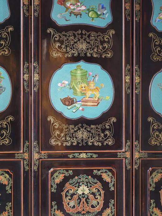 【已售】独角鹿西洋古董20世纪中国出品黑漆木装饰手绘描金嵌清供博古图主题掐丝珐琅六曲屏风 商品图5