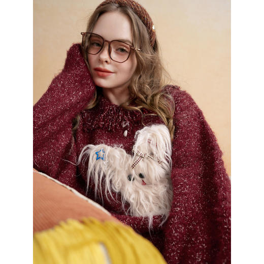 两三事 樱桃奶泡 2025冬季新款可爱立体宠物流苏翻领毛衣女宽松 商品图2