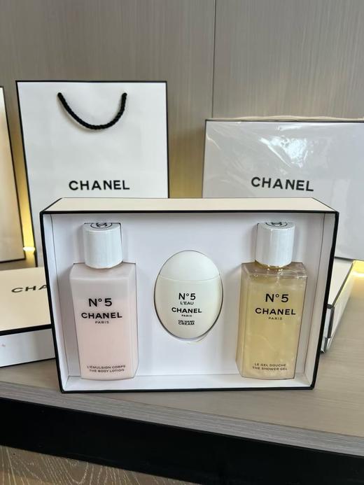 D102710法式浪漫的仪式感！N5身体香氛礼盒 商品图3