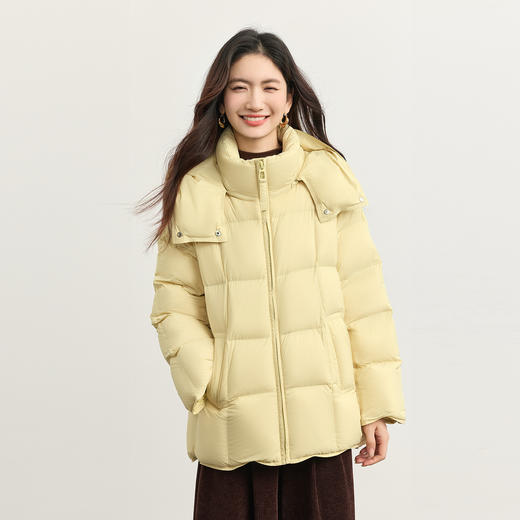 【10/29新品】熙世界云朵空气感奶黄色羽绒服女冬装白鸭绒保暖小个子连帽短外套 商品图4