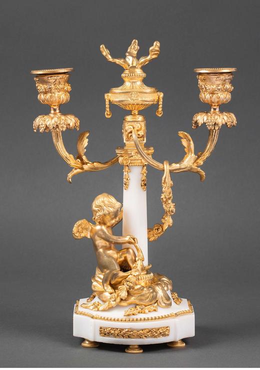 独角鹿西洋古董 19世纪法国出品维纳斯与丘比特主题铜鎏金精雕镶嵌白色大理石座钟烛台三件套 商品图7