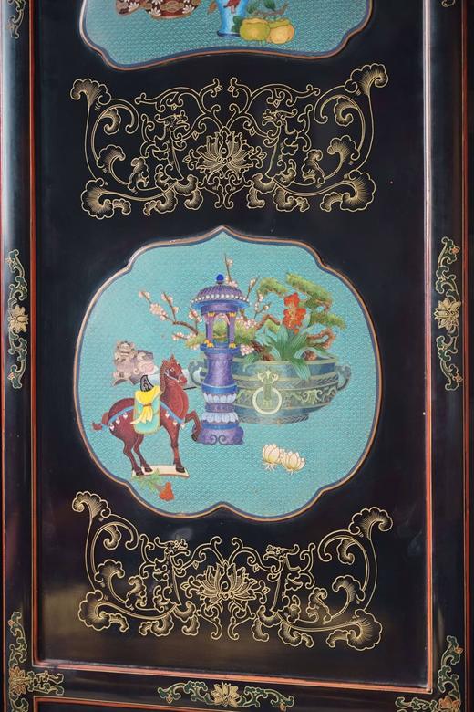 【已售】独角鹿西洋古董20世纪中国出品黑漆木装饰手绘描金嵌清供博古图主题掐丝珐琅六曲屏风 商品图6
