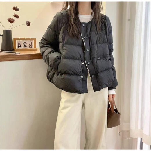 百媚生 圆领轻薄短款羽绒服女小个子保暖外套JF8811 商品图2