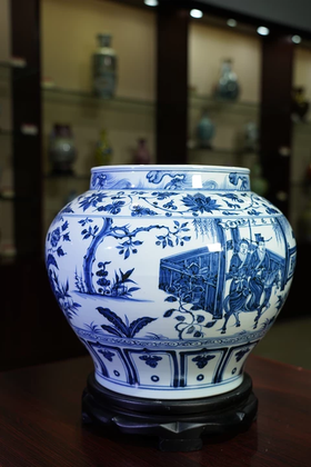 仿元青花百花亭图罐