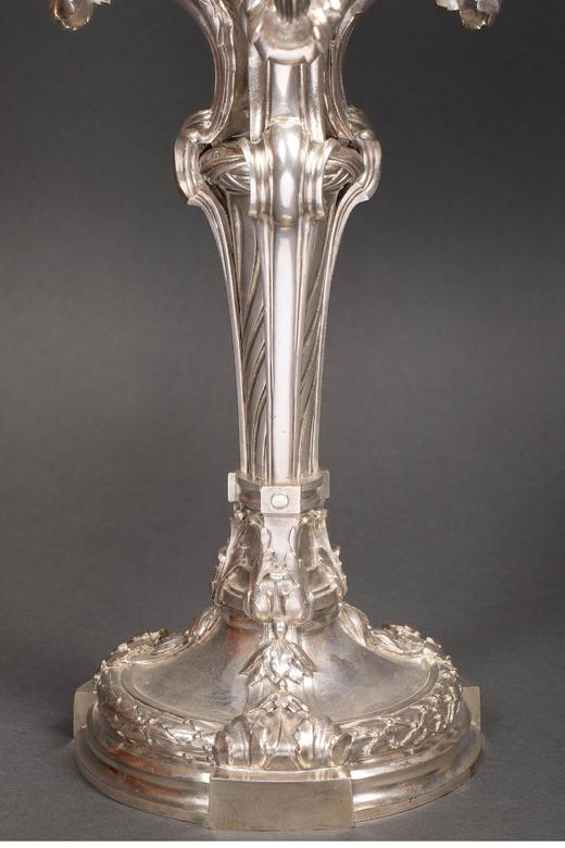 独角鹿西洋古董 19世纪法国出品路易十五风格玫瑰花叶主题镀银精雕六枝头烛台一对 商品图7