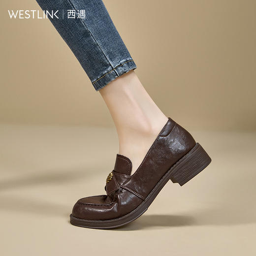 西遇复古乐福鞋女新款秋季法式老钱风粗跟单鞋子山茶花小皮鞋V0057228 商品图3