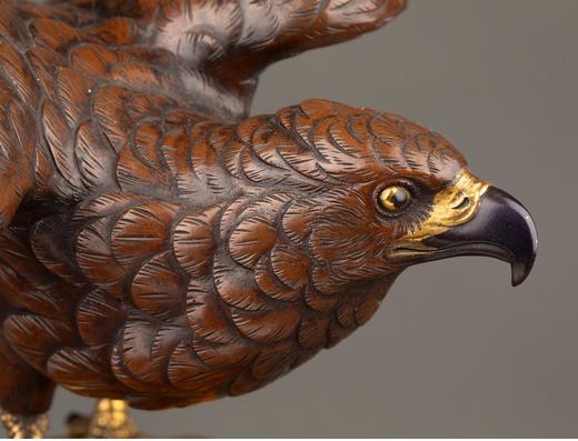 独角鹿西洋古董 1890年代日本明治时期出品硬木底座装饰雄鹰造型镀金赤铜雕塑 商品图5