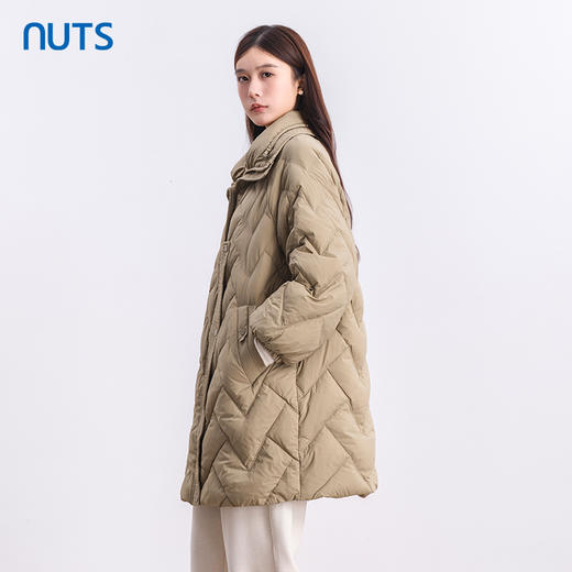 NUTS商场同款冬季纯色菱格翻领保暖中长款鸭绒羽绒服女4490905A1 商品图1