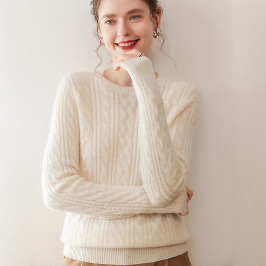 「高货rg」全新升级【铂金会员367/天猫499/差价132】(10715)洛诗琳时尚圆领羊绒衫2025冬季气质绞花软糯保暖针织毛衣 商品图1