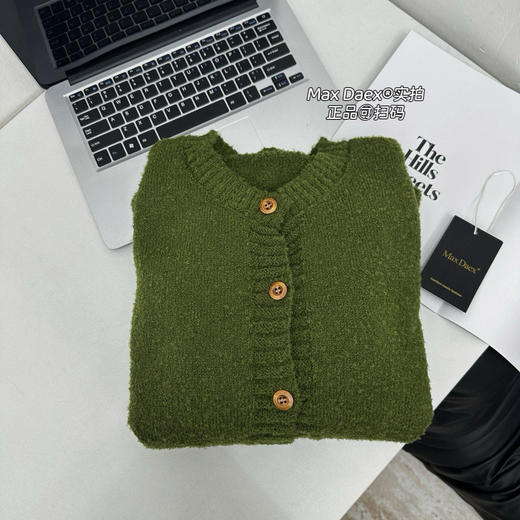 【Max Daex 苔藓绿针织外套】毛衣开衫复古又显白，超级正!超级显白的苔藓绿，穿在身上堪比反光板 商品图5
