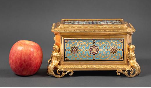 独角鹿西洋古董 19世纪末法国出品古典神话人物主题铜鎏金精雕装饰錾胎珐琅珍宝盒 商品图1