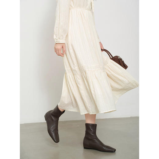 鹿向南「紫雾杏语」法式长袖连衣裙女秋季设计感V领显瘦杏色长裙 商品图2