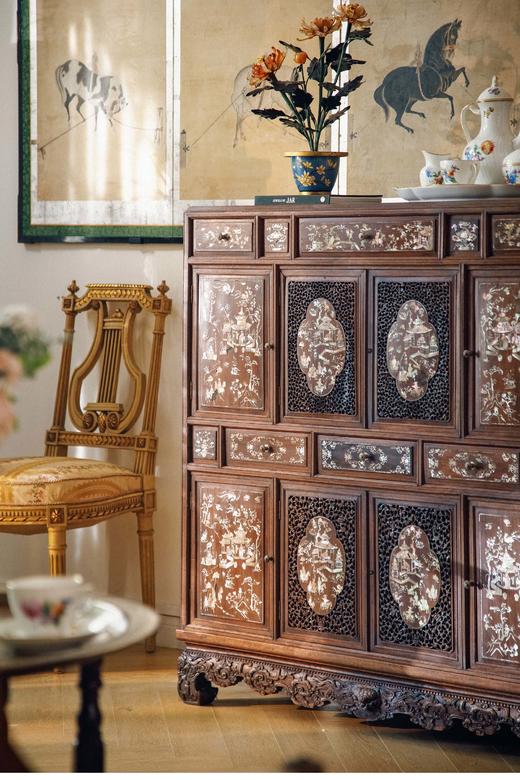 【已售】独角鹿西洋古董 19世纪末亚洲出品传统亭台人物主题螺钿镶嵌边柜 商品图2