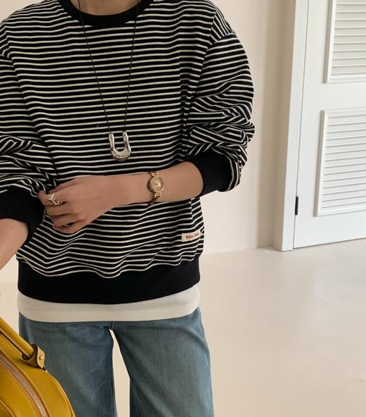 老米优品🎈3-5天。韩代同款《100%棉 高支棉条纹落肩袖卫衣》好品质！秋冬单穿叠搭神器，条纹控大爱！WY251027A 商品图3