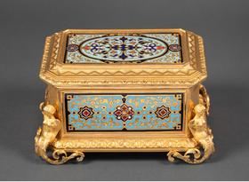 独角鹿西洋古董 19世纪末法国出品古典神话人物主题铜鎏金精雕装饰錾胎珐琅珍宝盒