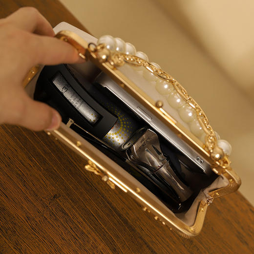 【十年人间】绣花手提包  QB 商品图3