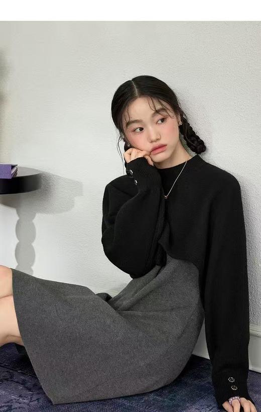 D102726不规则收腰显瘦连衣裙女25秋冬新款针织披肩毛衣 商品图7