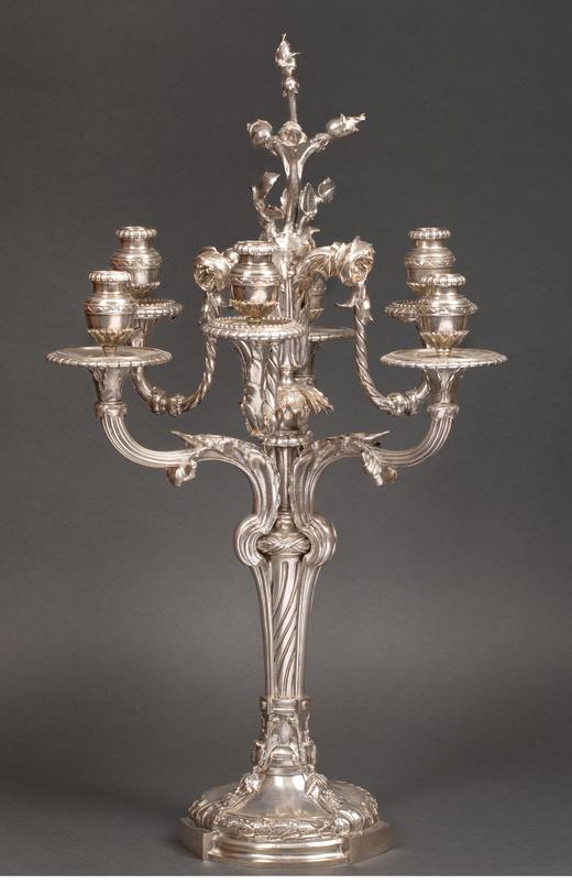 独角鹿西洋古董 19世纪法国出品路易十五风格玫瑰花叶主题镀银精雕六枝头烛台一对 商品图3