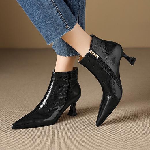 【预售5天】法式复古尖头中跟短靴女秋冬细高跟软牛皮小裸靴性感简约ol时装靴MBJR&5601 商品图4