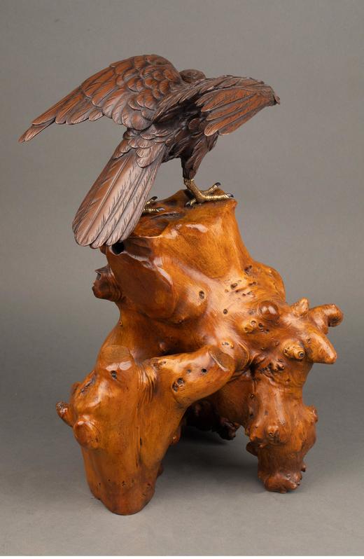 独角鹿西洋古董 1890年代日本明治时期出品硬木底座装饰雄鹰造型镀金赤铜雕塑 商品图2