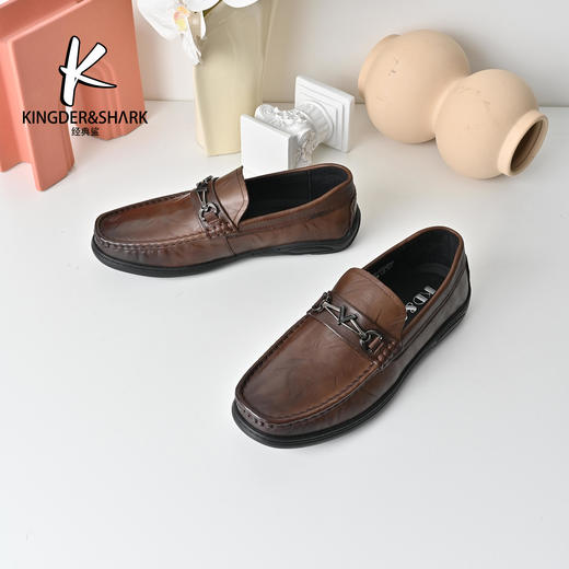 经典鲨2025年秋季专柜新品牛皮革男士一脚蹬柔软舒适豆豆鞋KW08-533291 商品图2