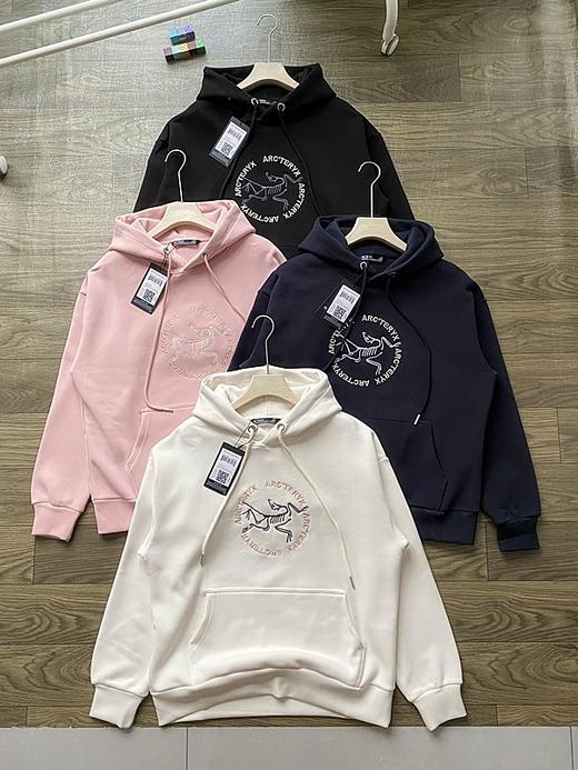 袅家秋冬刺绣标识绣刺绣字母情侣装连帽卫衣 商品图0