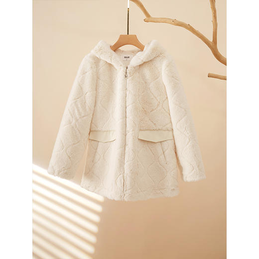 【年货节】熙世界皮毛一体仿兔毛外套女连帽冬季新款小个子仿皮草毛茸茸大衣 商品图3