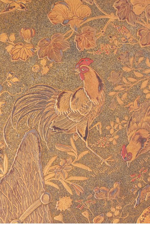 独角鹿西洋古董 19世纪末日本明治时期梶川政春签名出品雄鸡飞鸟主题金漆梨地莳绘赏盘 商品图4