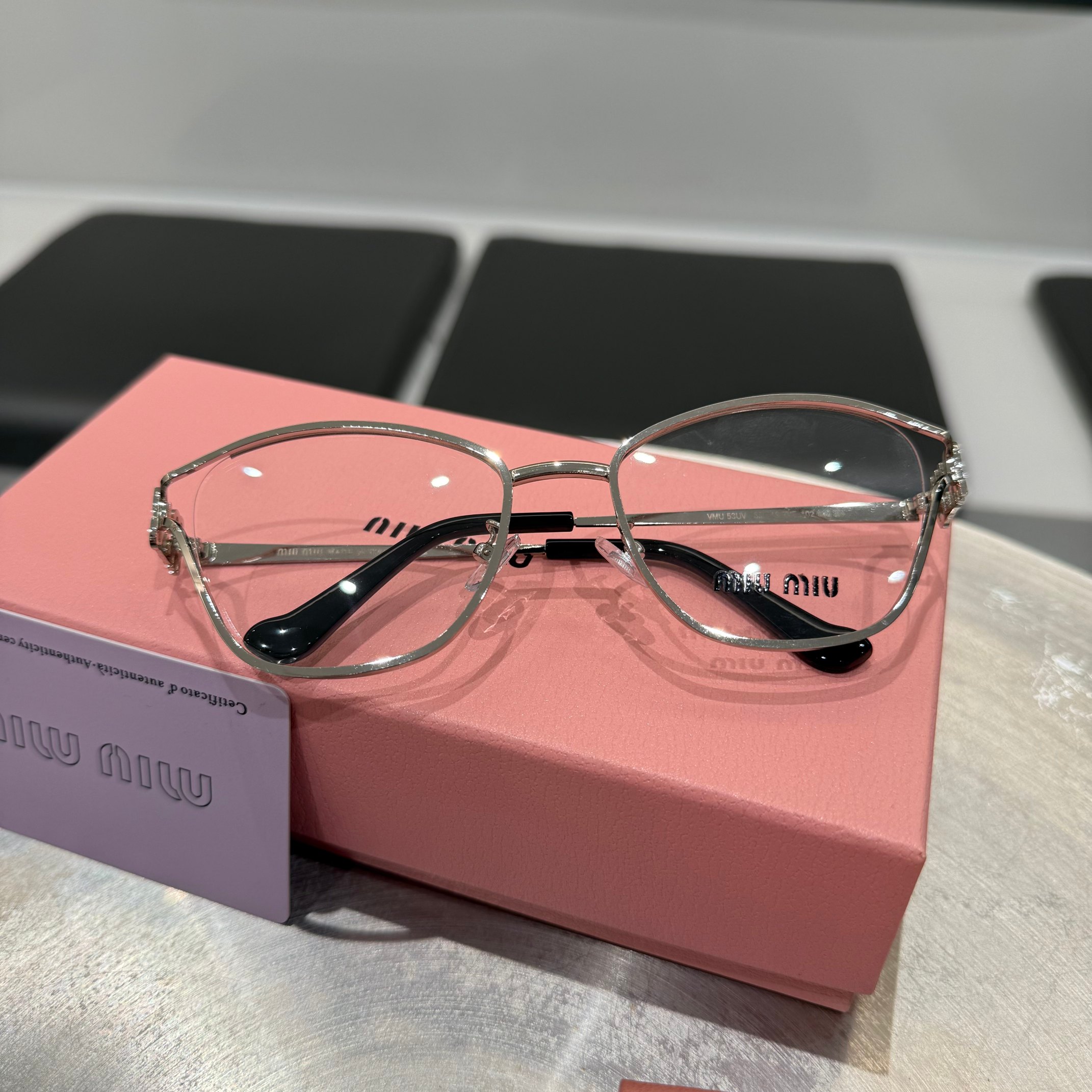 G605素颜神器，miumiu平光眼镜