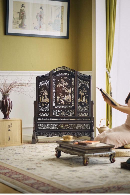 独角鹿西洋古董 1890年代亚洲出品花叶纹胡桃木镂雕装饰东方人物主题螺钿镶嵌屏风 商品图1